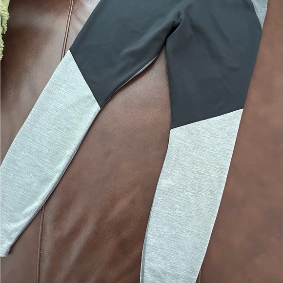 NIKE LEGGINGS Gray/Black -Woman Medium - Picture 9 of 16